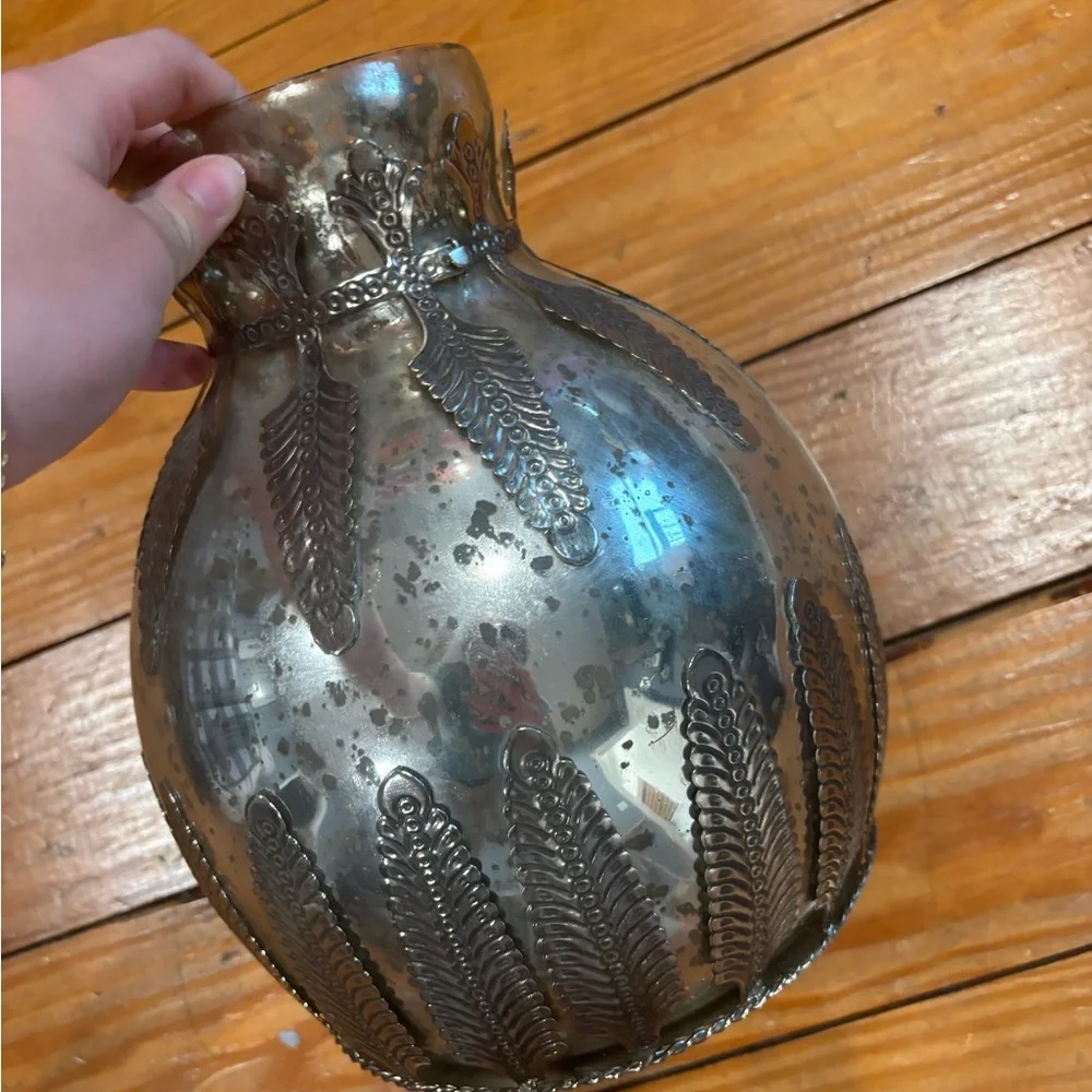 (654) x2 POTTERY BARN VASES